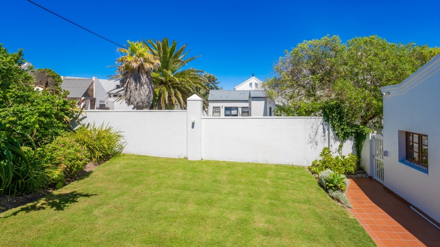 5 Bedroom Property for Sale in Arniston Western Cape